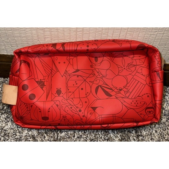 Allermuir Red Pouch - Picture 1 of 5